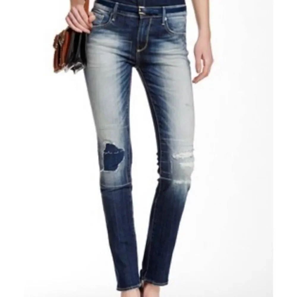 Driftwood Jody Straight Leg distressed Jeans sz 26